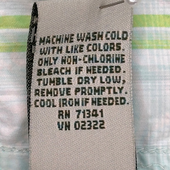 L.L. Bean Shirt Light Green Plaid Vented Outdoor Button Up Long Sleeve Plaid SzM - Picture 9 of 11